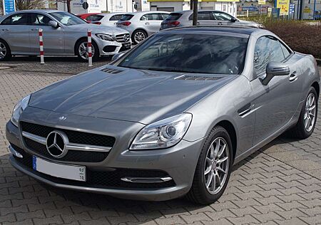 Mercedes-Benz SLK 200 (BlueEFFICIENCY)