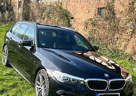 BMW 530d 530 xDrive Touring Aut. Sport Line