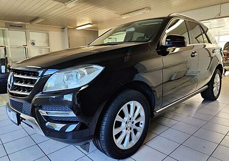 Mercedes-Benz ML 350 CDI BlueTEC *Navi*PDC*Teilleder*Parkassis