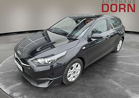 Kia Cee'd Ceed / Vision 1.5T DCT7 Komfort-/Navigations-Paket uvm.