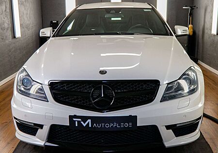 Mercedes-Benz C 63 AMG C+63+AMG+Coupe+AMG+SPEEDSHIFT+MCT+AMG+Performance+