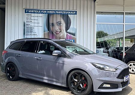 Ford Focus ST 2.0 ECO LEDER PDC KLIMA ALU NAVI DAB RECARO