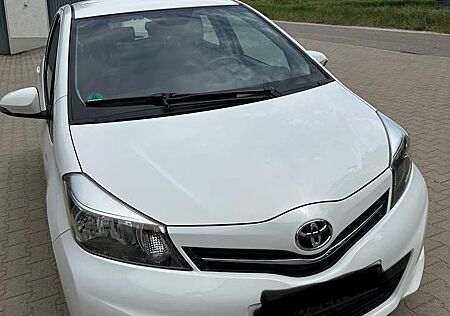 Toyota Yaris 1.33 VVT-i Life