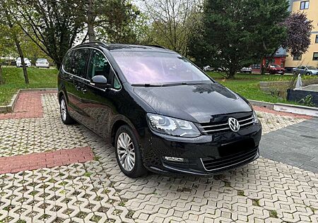 VW Sharan Volkswagen 2.0 TDI / 1 Hand / AHK / 7 Sitzer