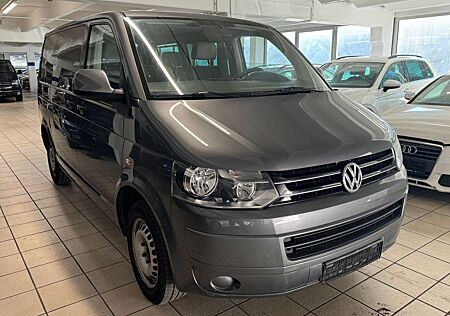 VW T5 Multivan Volkswagen 2.0 TDI Caravelle Comfortline AHK