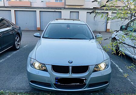 BMW 320i 320