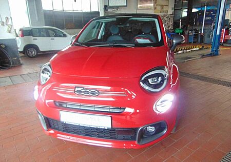 Fiat 500X Dolcevita 1.5 GSE Hybrid RED