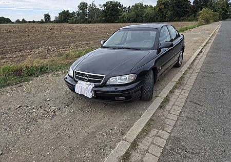 Opel Omega 2.2 Design Edition