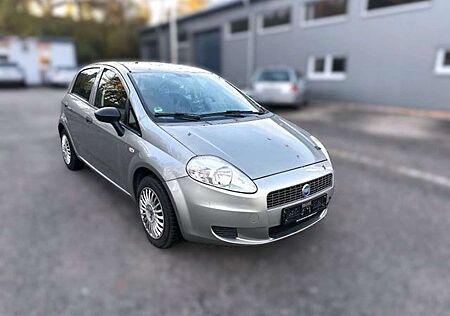Fiat Grande Punto TÜV 09.2027- KD neu- 8fach bereift