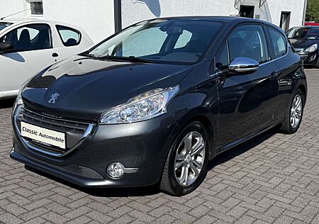 Peugeot 208 Allure **Klimaautomatik**Einparkhilfe**