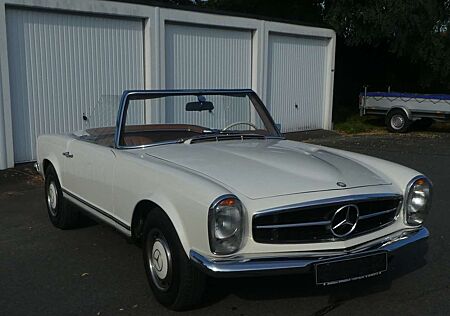 Mercedes-Benz SL 280 W113 Pagode