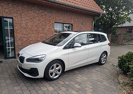 BMW 220i 220 Active Tourer Aut. Advantage
