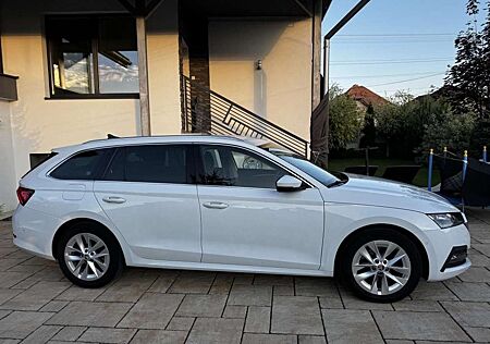 Skoda Octavia Combi 2.0 TDI DSG Style