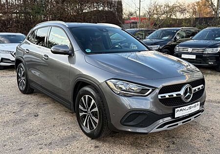 Mercedes-Benz GLA 200 GLA200d 4Matic 8G-DCT Style Navi Leder 1.Hand
