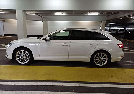 Audi A4 Avant 40TDI quattro sport Matrix LED*Panorama