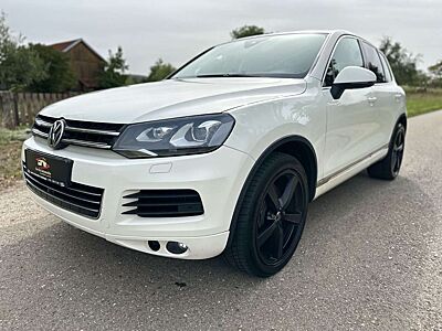 Volkswagen Touareg 4.2 V8 TDI*LED*Pano*VOLL*AHK*Scheckheft*