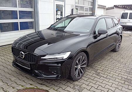 Volvo V60 T6 Plus Dark Recharge Plug-In Hybrid AWD