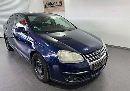 VW Jetta Volkswagen V United BlueMotion/PDC/Navi/Tempomat/CD/
