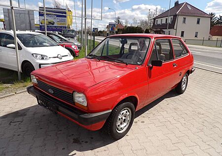 Ford Fiesta Aus Rentnerbesitz nur 77000km HU AU Neu