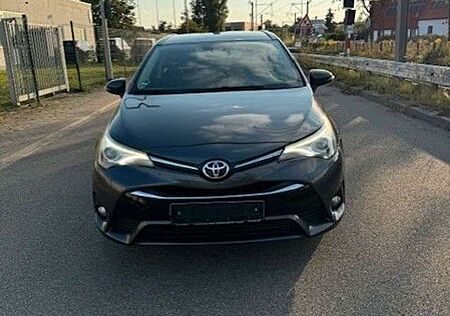 Toyota Avensis 2,0-l-D-4D Edition-S Touring Sports