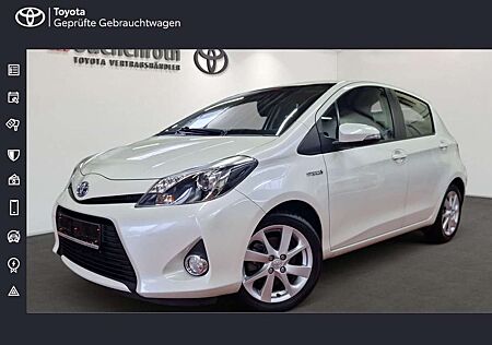 Toyota Yaris Hybrid Club + Navi