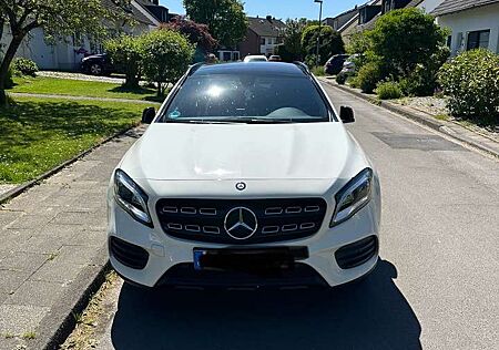 Mercedes-Benz GLA 200 7G-DCT AMG Line