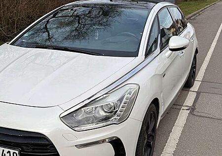 Citroen DS5 DS5 Hybrid4 EGS6 SoChic
