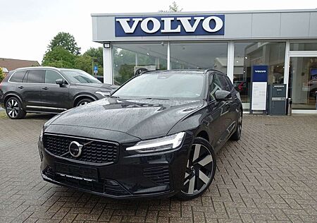 Volvo V60 Ultra Dark T6 AWD/Massage/AHK/B&W/360°/BLIS