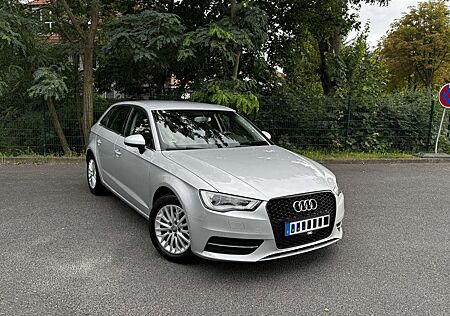 Audi A3 1.2 TFSI Sportback S tronic Ambition