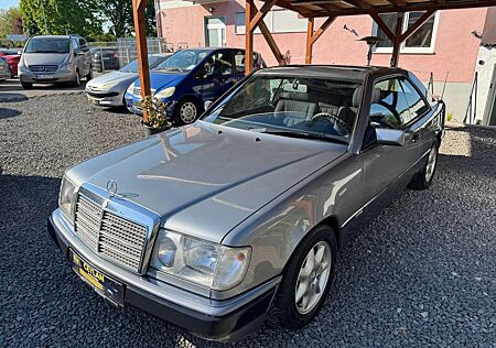 Mercedes-Benz CE 230 (124.043) Oldtimer mit H-Kennzeichen