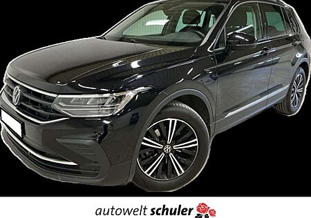 VW Tiguan Volkswagen 1.5 TSI DSG Life LED SHZ Standheizung