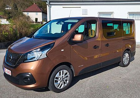 Nissan NV300 Kombi L1H1 2,7t PREMIUM/8.SITZER/AHK/SHZ/