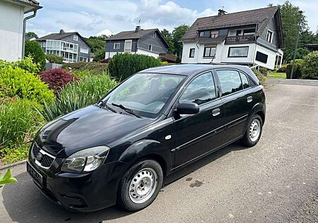 Kia Rio 1.4 Spirit *TÜV:NEU* *4/5 TÜRER*