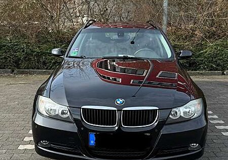 BMW 318d 318 (Reserviert}