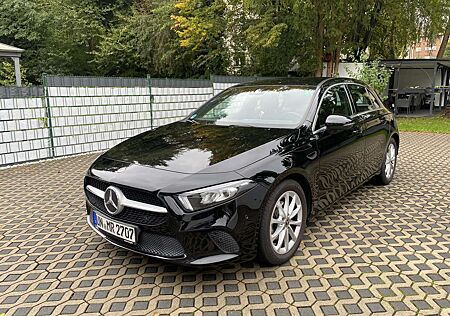 Mercedes-Benz A 180 (177.084)