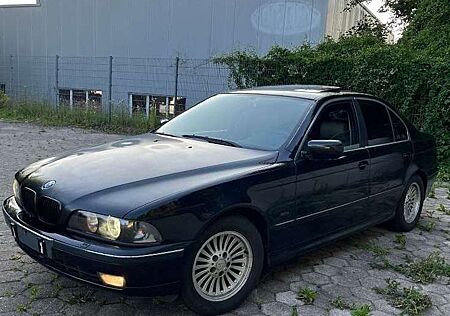 BMW 528i 528