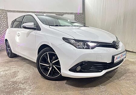 Toyota Auris Team D 1.HAND NAVI KLIMAA. RÜCKFAHRKAMERA