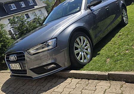 Audi A4 Avant 2.0 TDI DPF multitronic Attraction