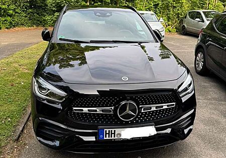 Mercedes-Benz GLA 200 AMG Line