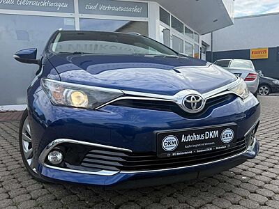 Toyota Auris Executive NAVI KLIMA AHK PDC