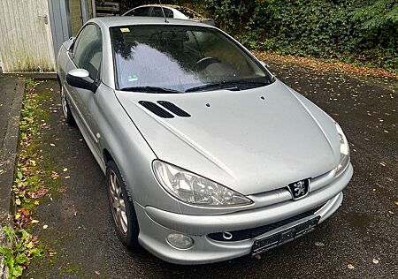 Peugeot 206 CC 1.6 *Klimaaut.*Alu*Dashcam*Kamera*