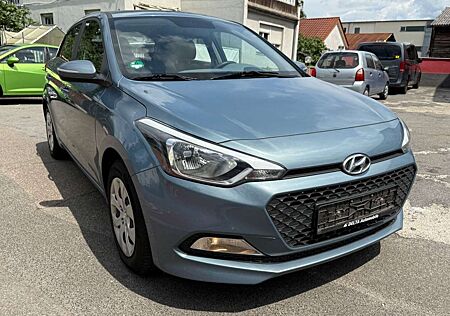 Hyundai i20 1.2 Go / Klima / Servo