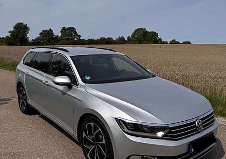 VW Passat Variant Volkswagen 2.0 TDI SCR DSG Comfortline R-Line