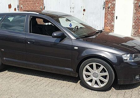Audi A3 S.line Benzin ,Automatikgetriebe, Klimaanlage