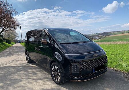 Hyundai Staria DIESEL 2.2 CRDi Allrad Signature Standheiz.