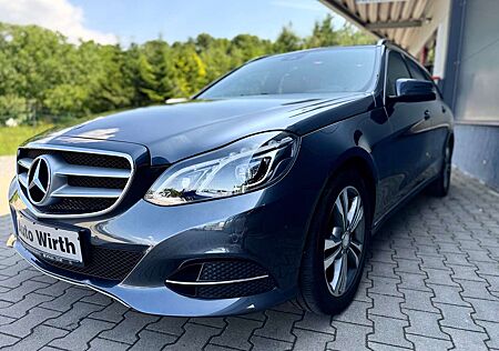 Mercedes-Benz E 220 T BlueTec Avantgarde*Navi*LED*PDC*Standheiz.*Leder