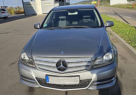 Mercedes-Benz C 220 CDI DPF BlueEFFICIENCY Avantgarde