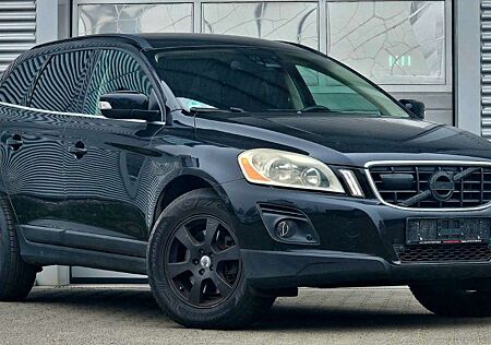 Volvo XC 60 XC60 Momentum AWD AHK ACC Navi Klima Shzg