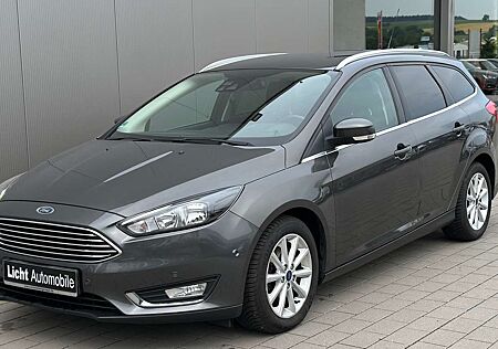 Ford Focus Titanium/Scheckheftgepflegt/Navi/Lenkradheizung/