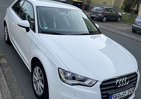 Audi A3 Diesel 1.6 TDI (clean diesel) Attraction